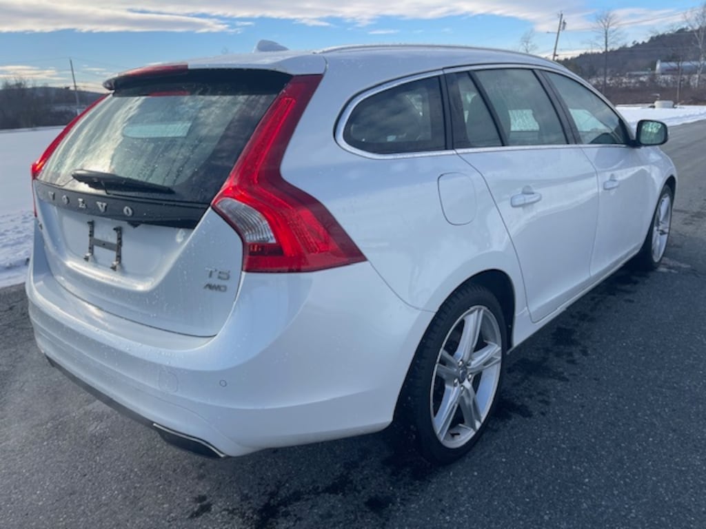 Used 2016 Volvo V60 T5 Premier Wagon