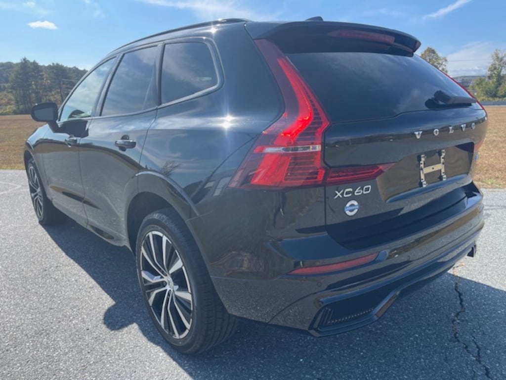Used 2025 Volvo XC60 B5 Plus SUV