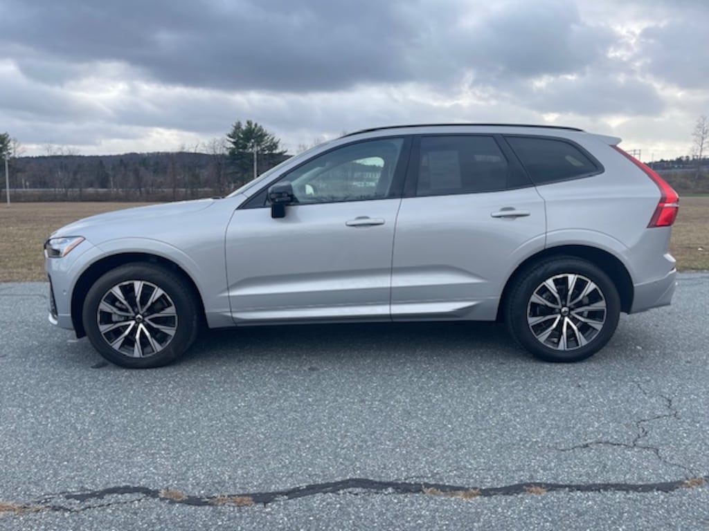 Used 2025 Volvo XC60 B5 Plus SUV