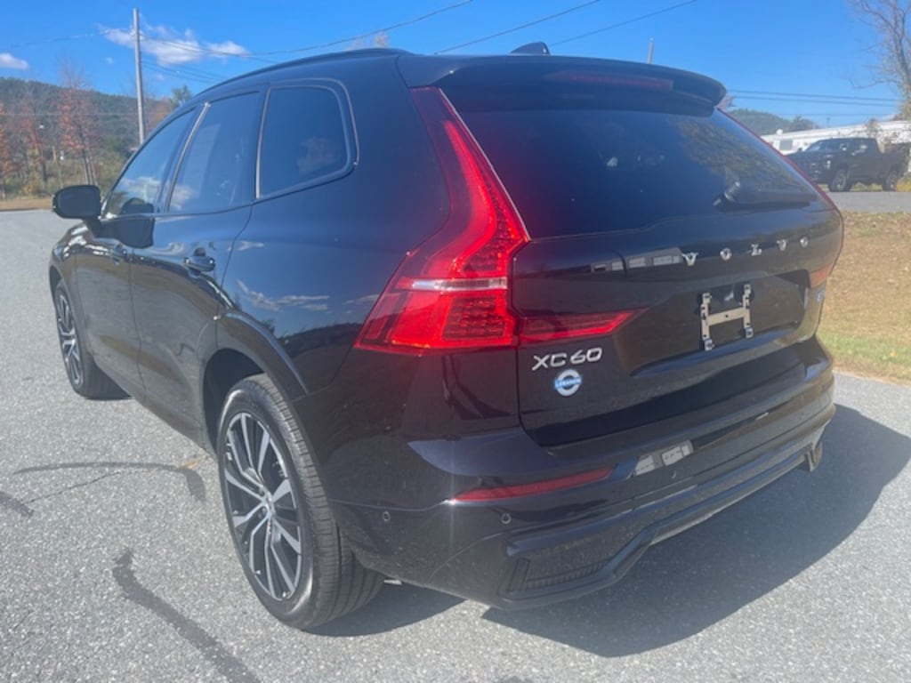 Used 2025 Volvo XC60 B5 Plus SUV