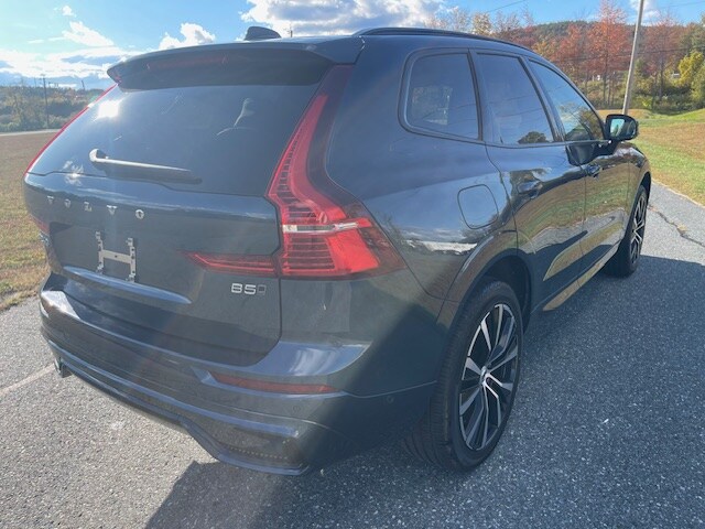 2025 Volvo XC60 B5 Plus photo 4