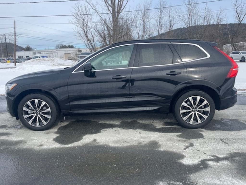 Used 2023 Volvo XC60 B5 AWD Core SUV