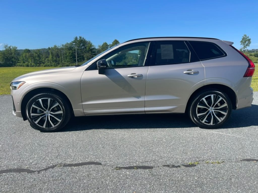 Used 2025 Volvo XC60 B5 Plus SUV