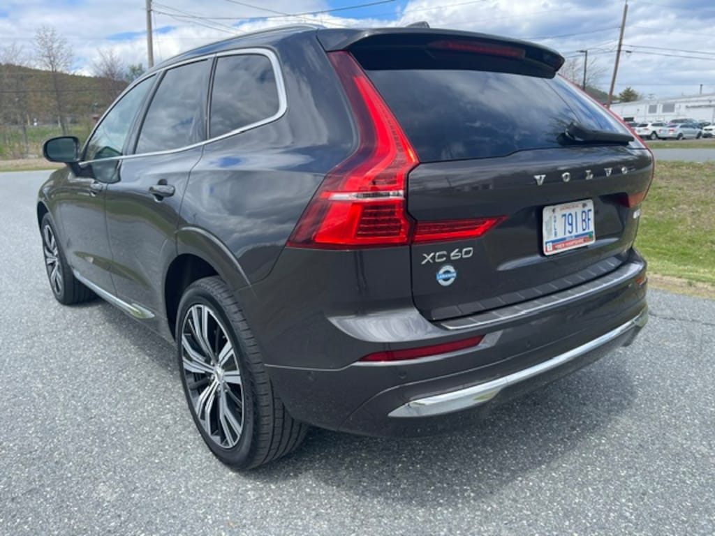 Used 2022 Volvo XC60 B5 AWD Inscription SUV