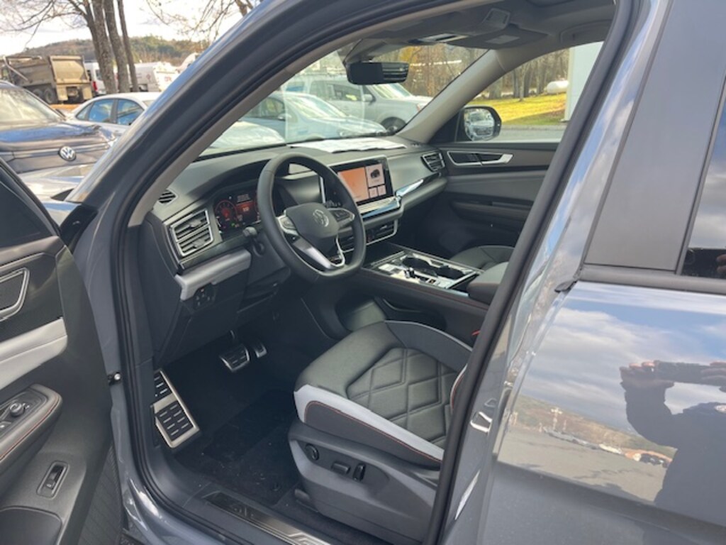 New 2026 Volkswagen Atlas 2.0T Peak Edition SUV