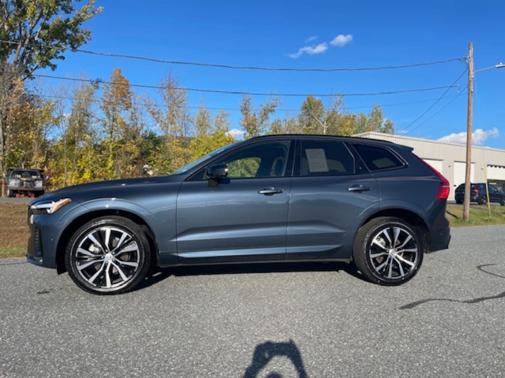 Used 2025 Volvo XC60 B5 Plus SUV