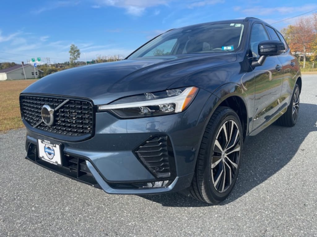 Used 2025 Volvo XC60 B5 Plus SUV