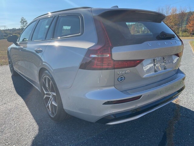 2024 Volvo V60 T8 Polestar photo 3