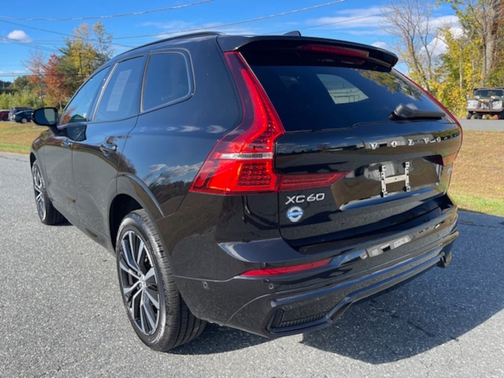 Used 2025 Volvo XC60 B5 Plus SUV