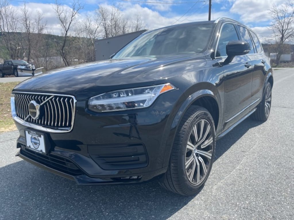 Used 2023 Volvo XC90 B5 AWD Core SUV