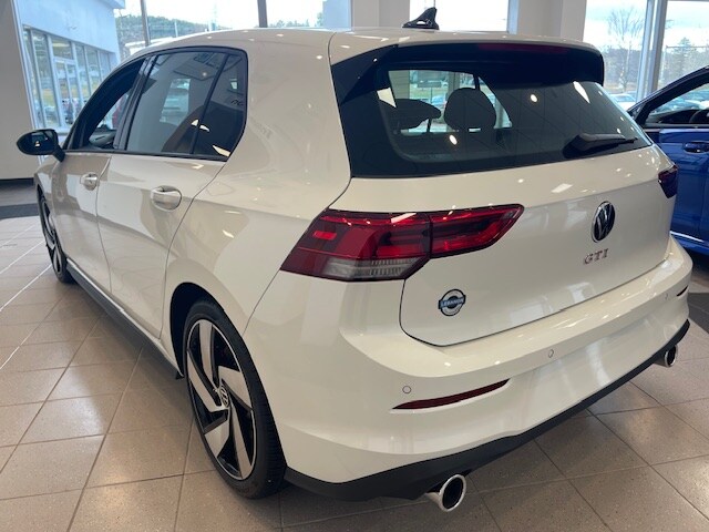 2025 Volkswagen Golf GTI S photo 2