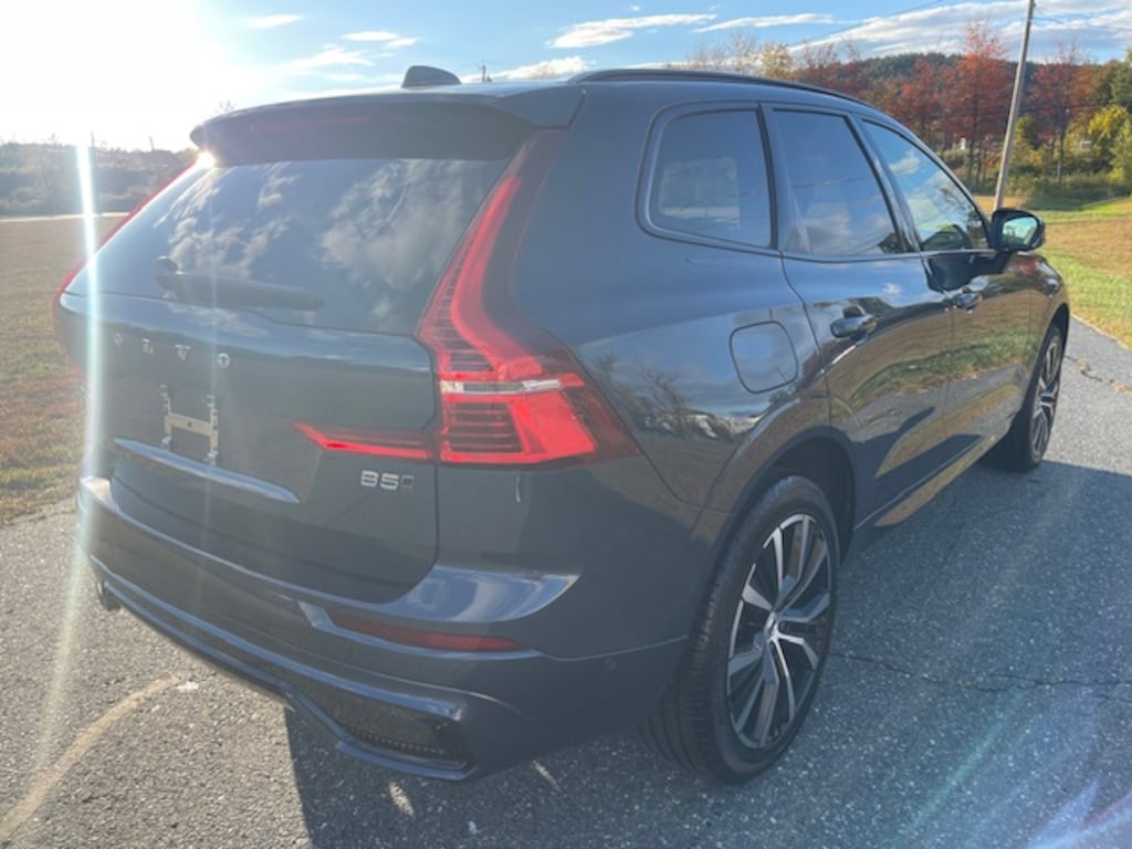 Used 2025 Volvo XC60 B5 Plus SUV