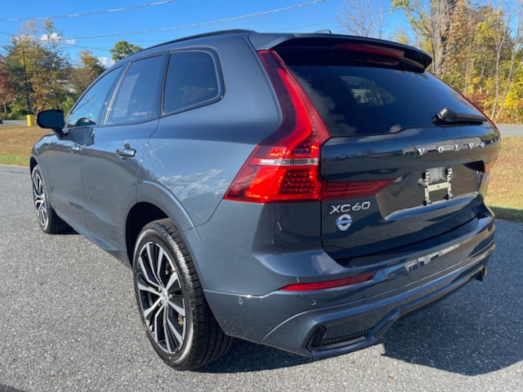 Used 2025 Volvo XC60 B5 Plus SUV