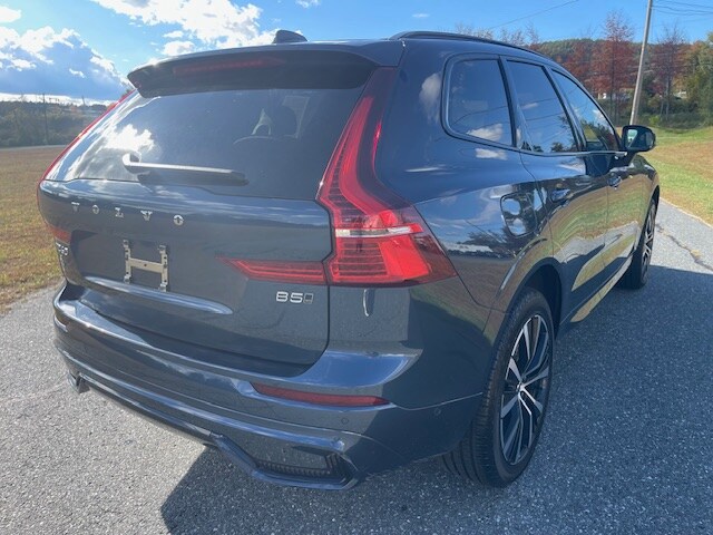 2025 Volvo XC60 B5 Plus photo 4