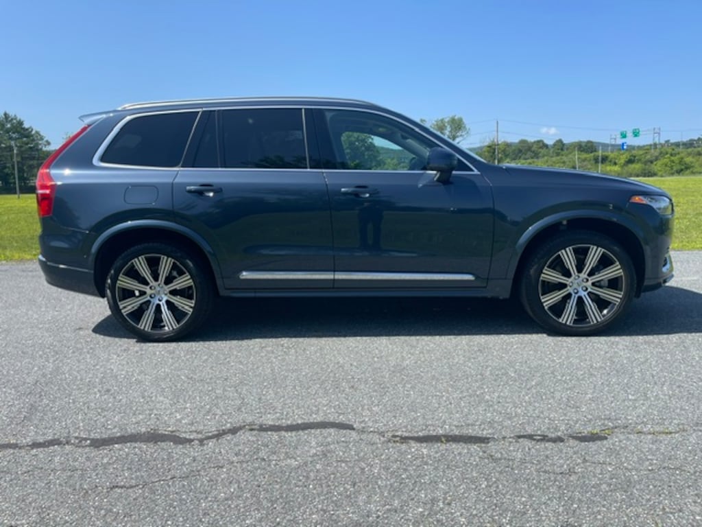 Used 2025 Volvo XC90 plug-in hybrid T8 Plus 7-Seater SUV