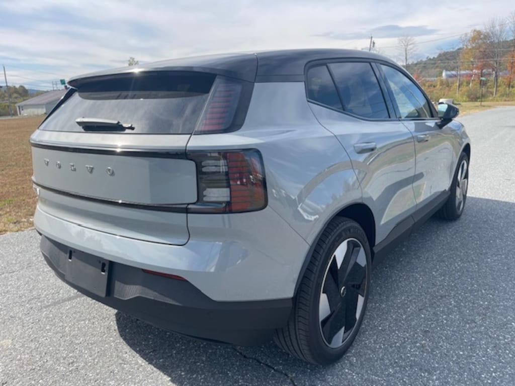 Used 2025 Volvo EX30 Twin Motor Plus SUV
