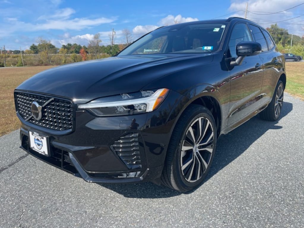 Used 2025 Volvo XC60 B5 Plus SUV