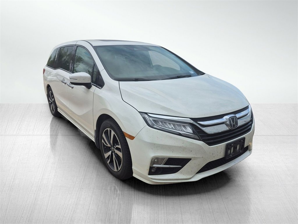 2018 Honda Odyssey Elite photo 2