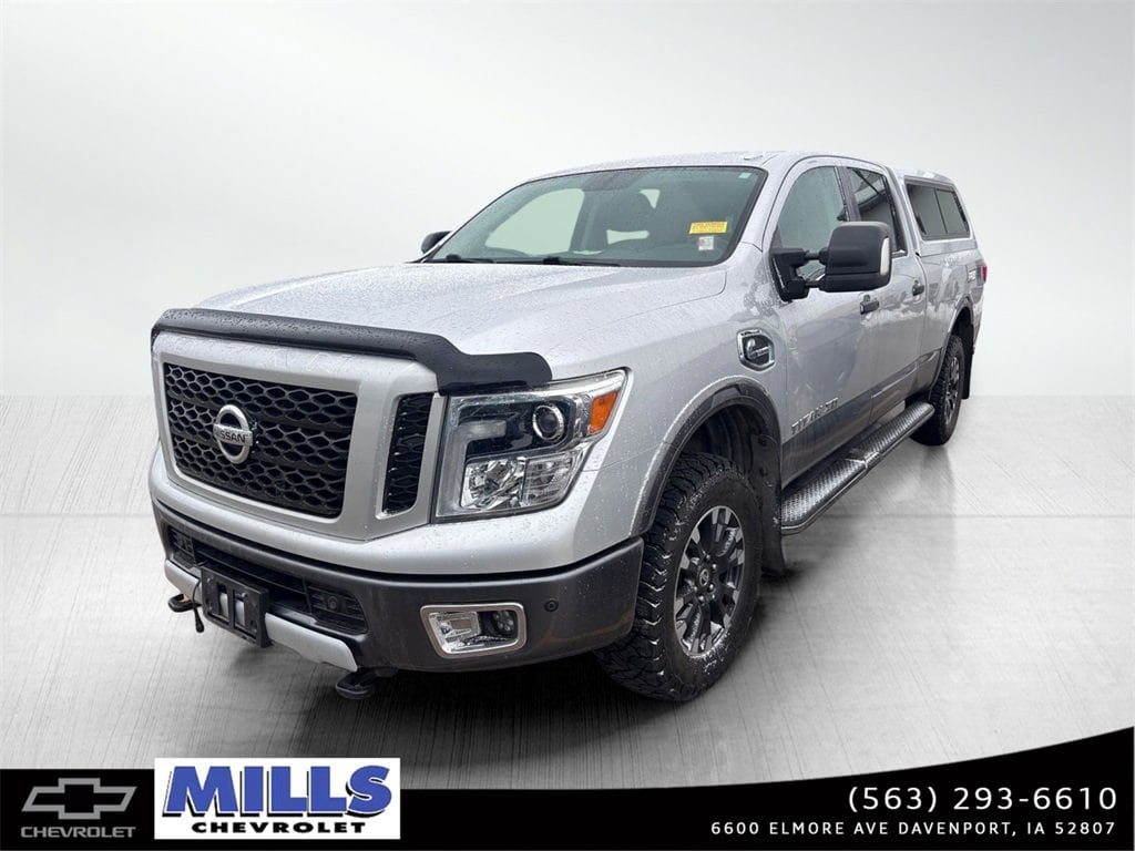 2019 Nissan Titan XD Pro-4X's photo