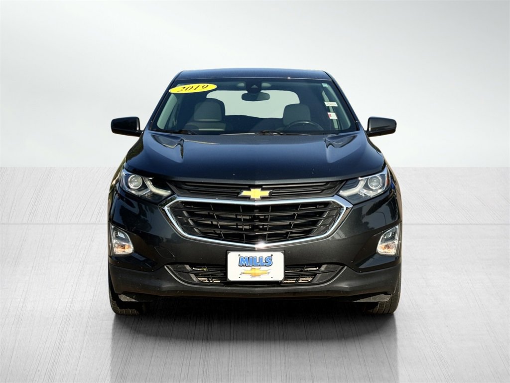 Used 2019 Chevrolet Equinox 2FL with VIN 2GNAXTEV1K6151033 for sale in Davenport, IA