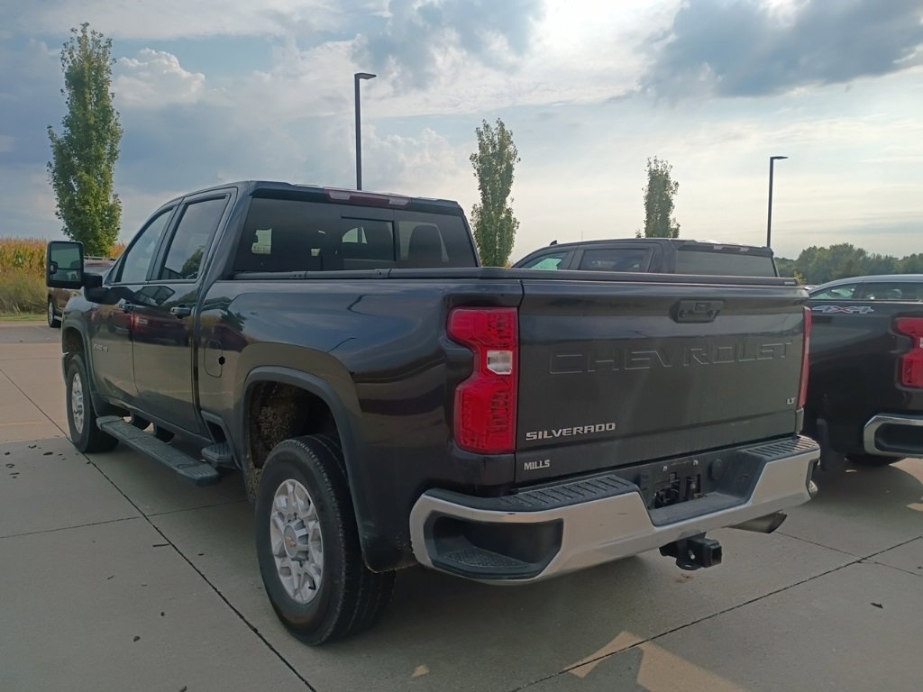 2024 Chevrolet Silverado 2500HD LT photo 3