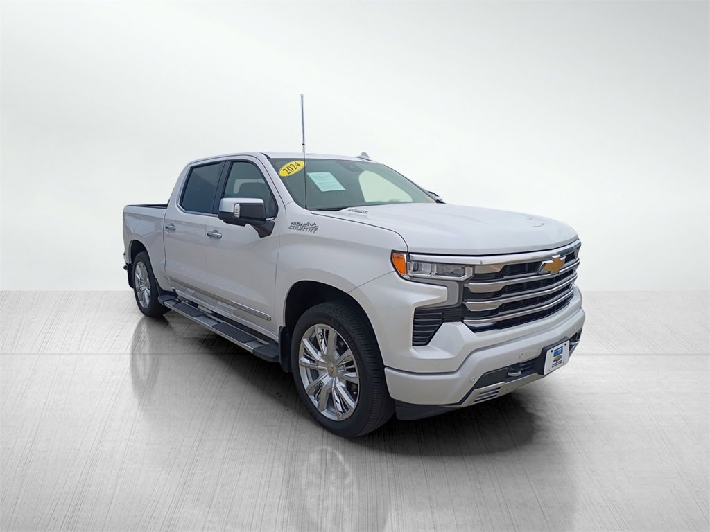 2024 Chevrolet Silverado 1500 High Country photo 2