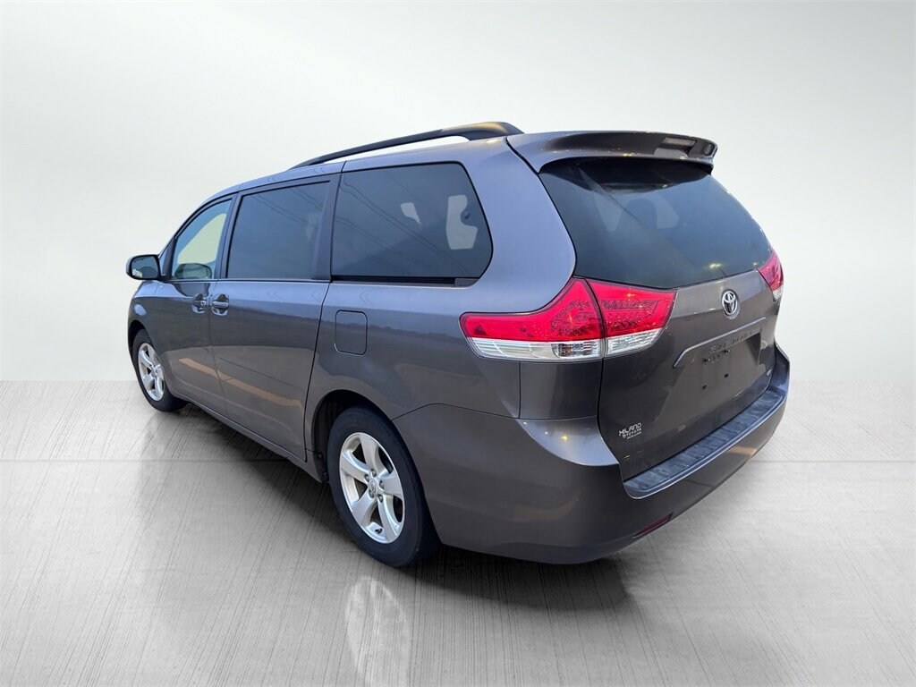 Used 2012 Toyota Sienna LE V6 7 Passenger Auto Access Seat Van