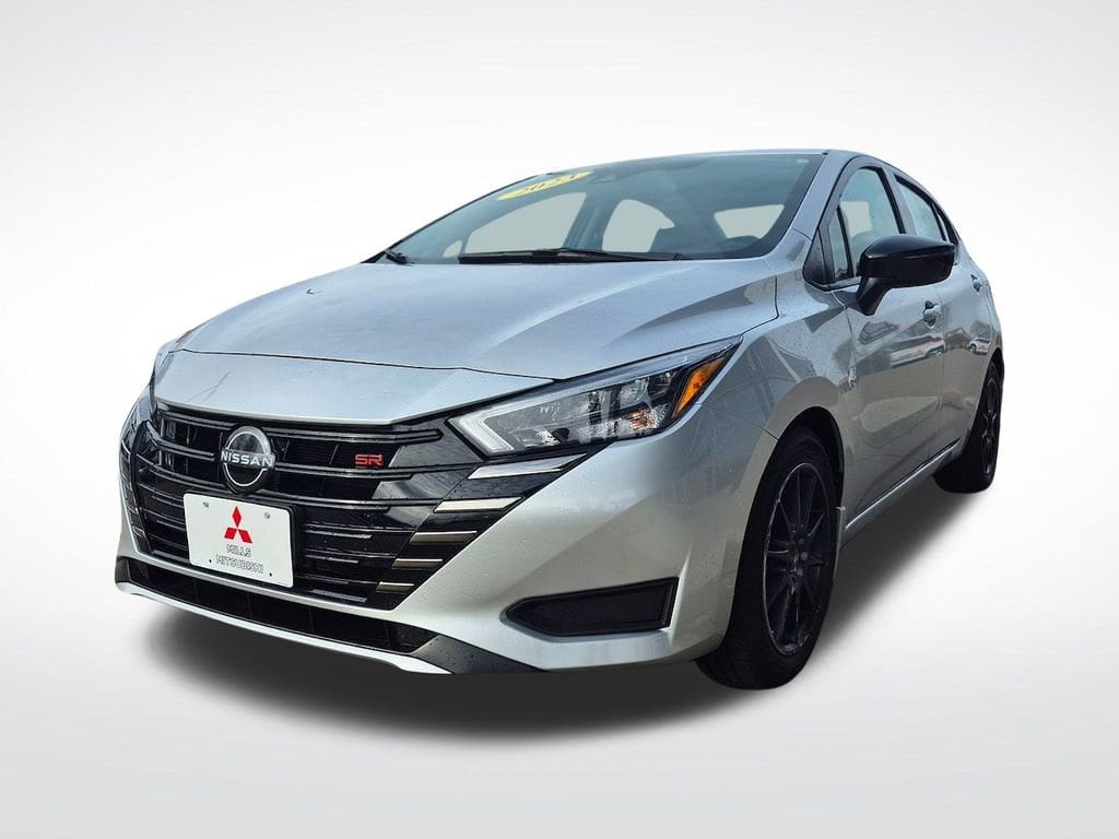 2023 Nissan Versa Sedan SR