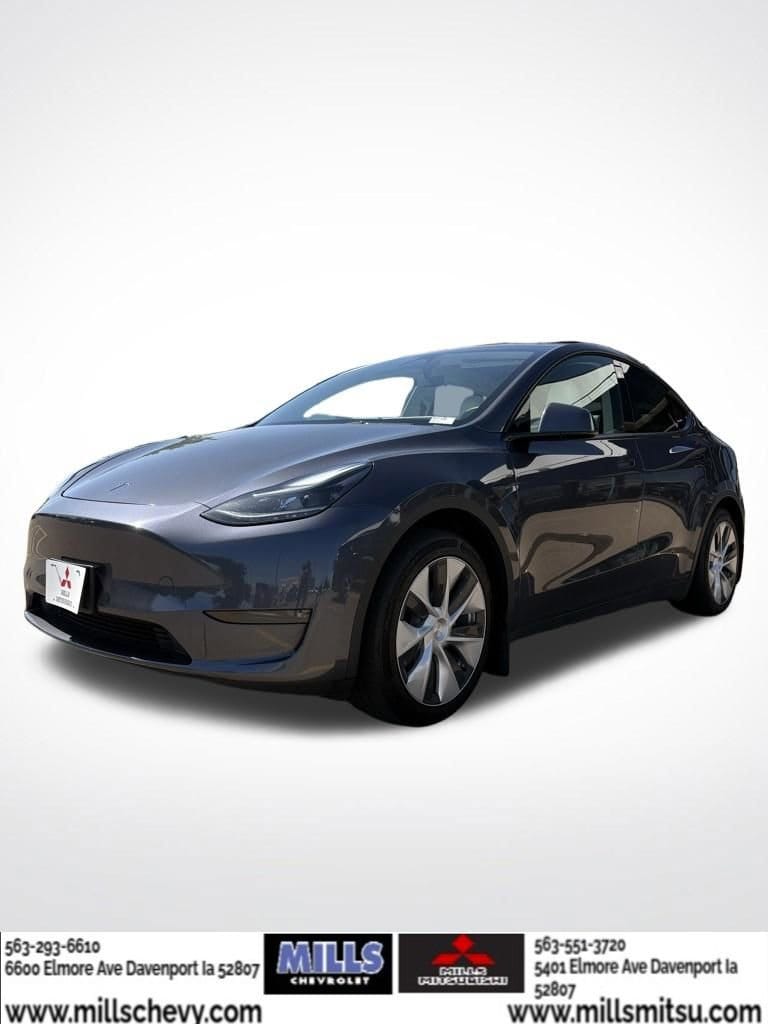 2023 Tesla Model Y Long Range Dual Motor All-Wheel Drive's photo