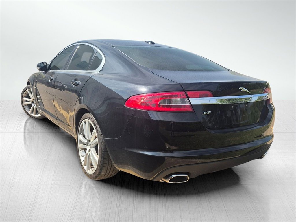 2010 Jaguar XF Premium photo 4