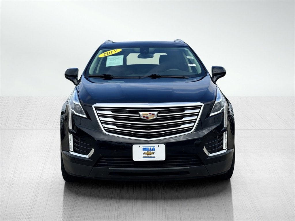 Used 2017 Cadillac XT5 Premium Luxury with VIN 1GYKNCRS5HZ120359 for sale in Davenport, IA