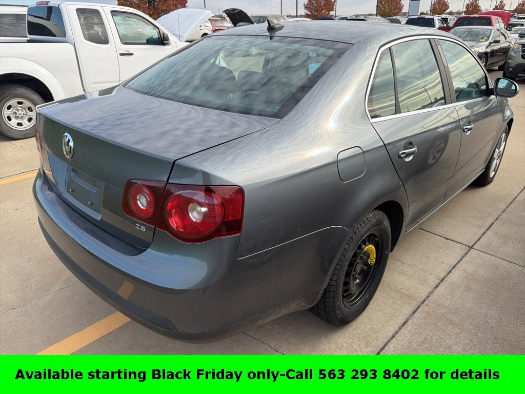 Used 2008 Volkswagen Jetta Sedan SE Sedan