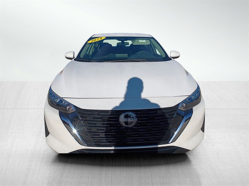 2024 Nissan Sentra SV photo 2
