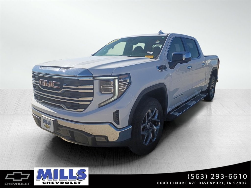 2023 GMC Sierra 1500 SLT's photo