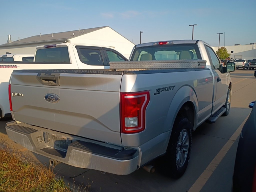 2017 Ford F-150 XL photo 2