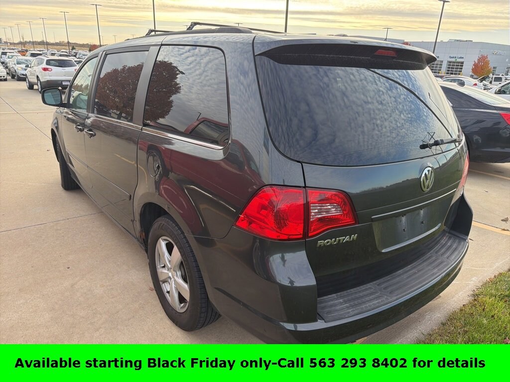 Used 2011 Volkswagen Routan SE Van