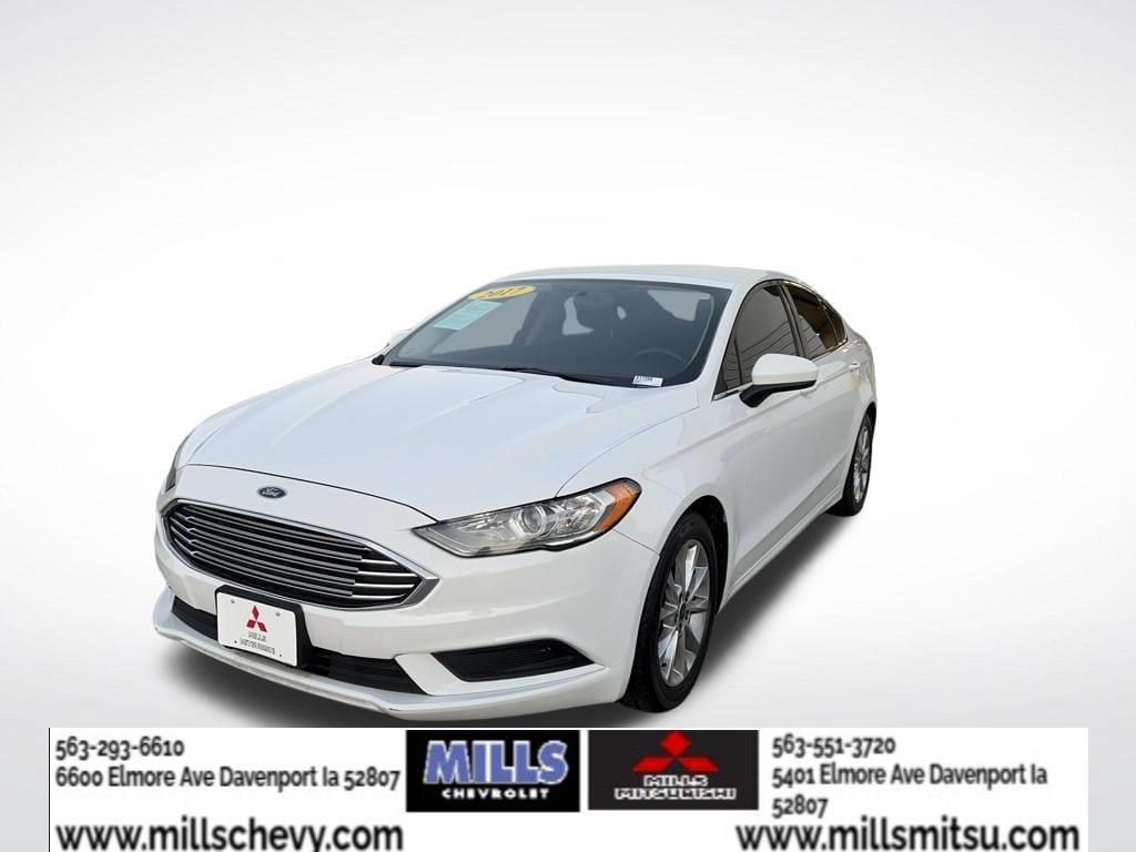 Used 2017 Ford Fusion SE Sedan