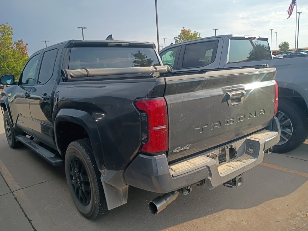 2025 Toyota Tacoma SR5 Double Cab photo 3