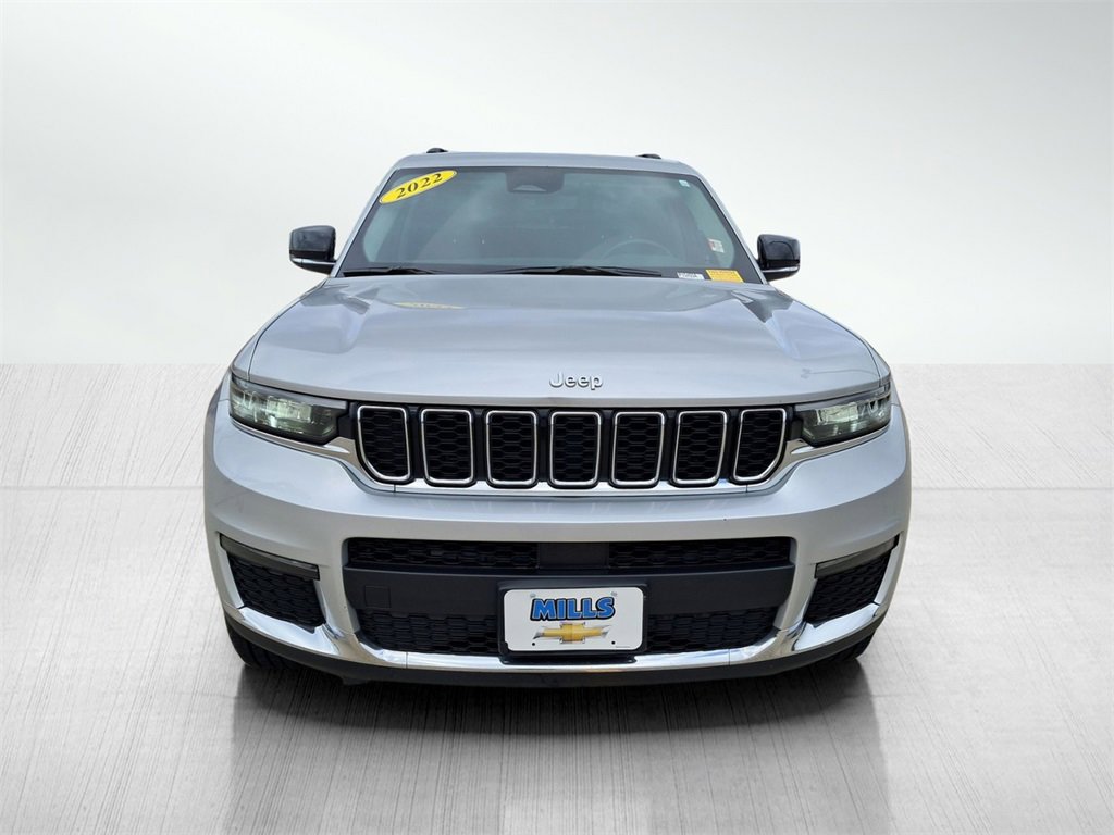 2022 Jeep Grand Cherokee Limited photo 2