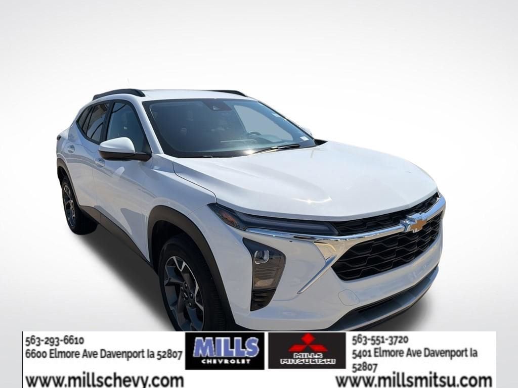 Used 2025 Chevrolet Trax LT SUV