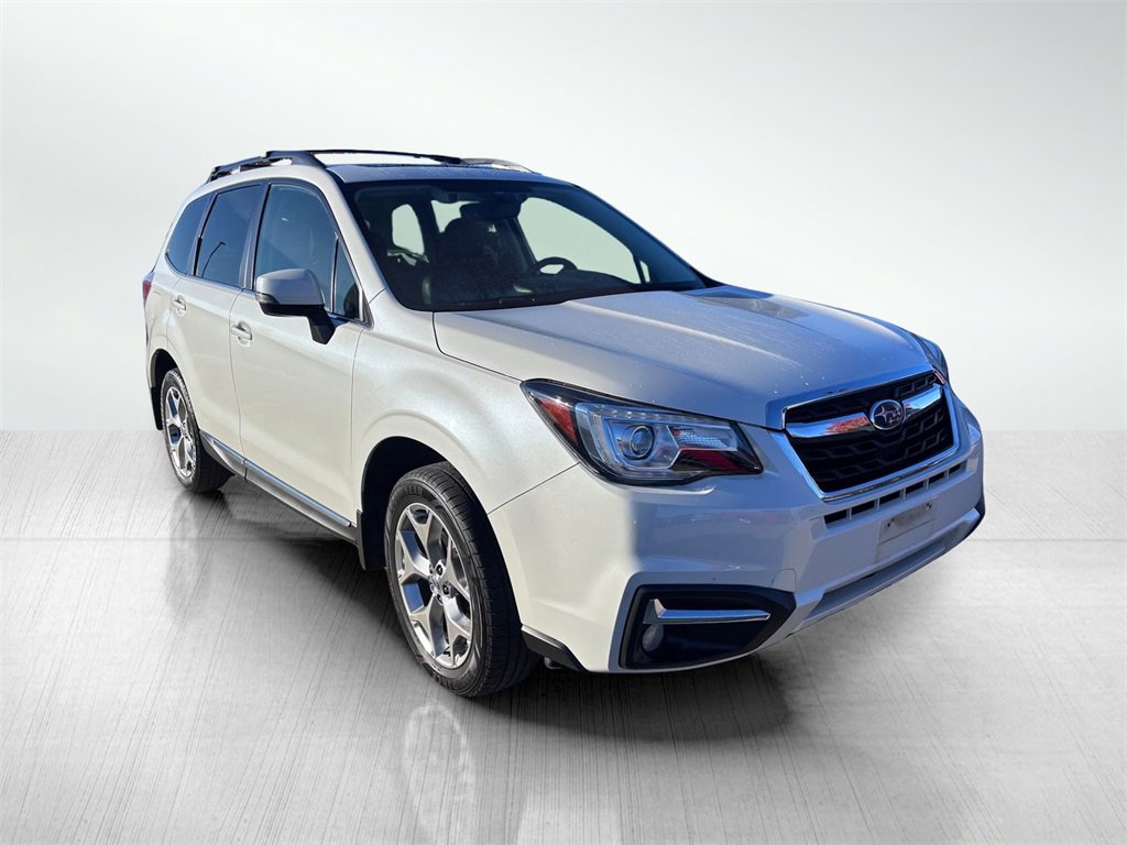 2018 Subaru Forester 2.5i Touring photo 2