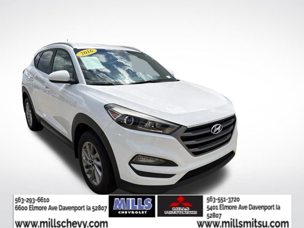 Used 2016 Hyundai Tucson SE w/Beige Interior SUV
