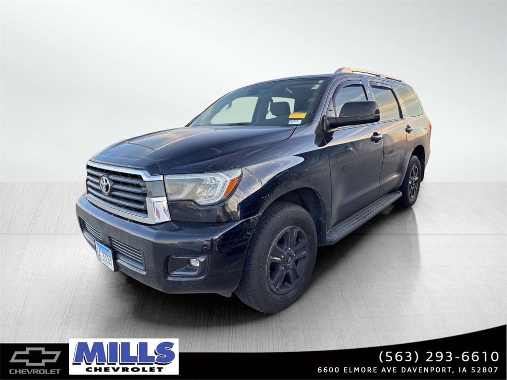 2019 Toyota Sequoia SR5's photo