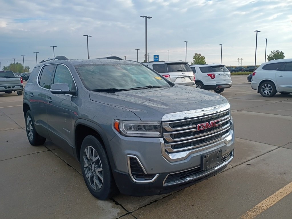 2022 Gmc Acadia SLE photo 2