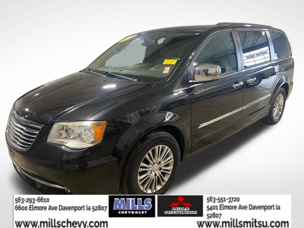 2013 Chrysler Town & Country Touring-L