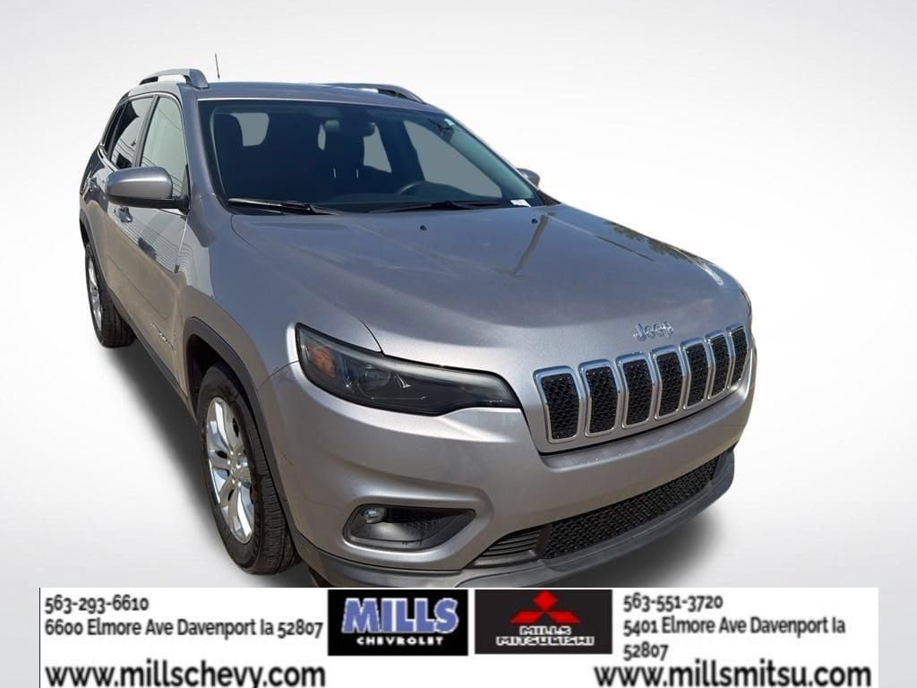 Used 2019 Jeep Cherokee Latitude FWD SUV