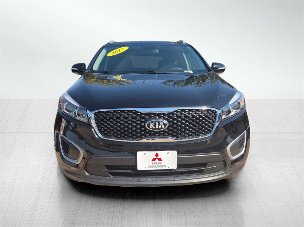 Used 2017 Kia Sorento LX with VIN 5XYPG4A35HG212747 for sale in Davenport, IA