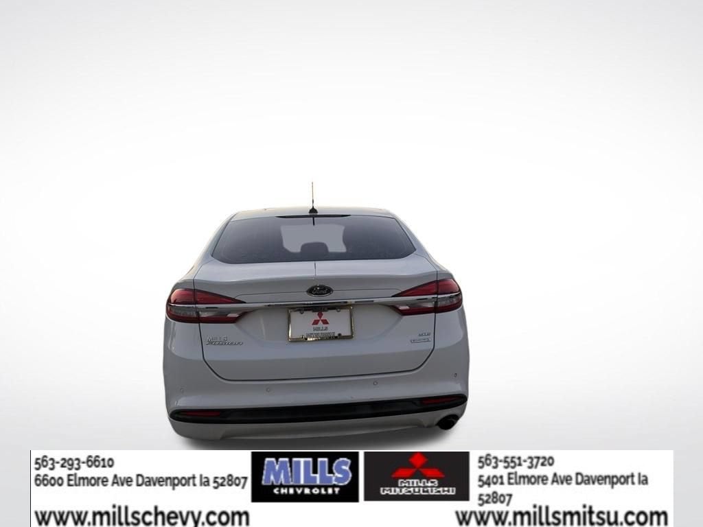 Used 2017 Ford Fusion SE Sedan