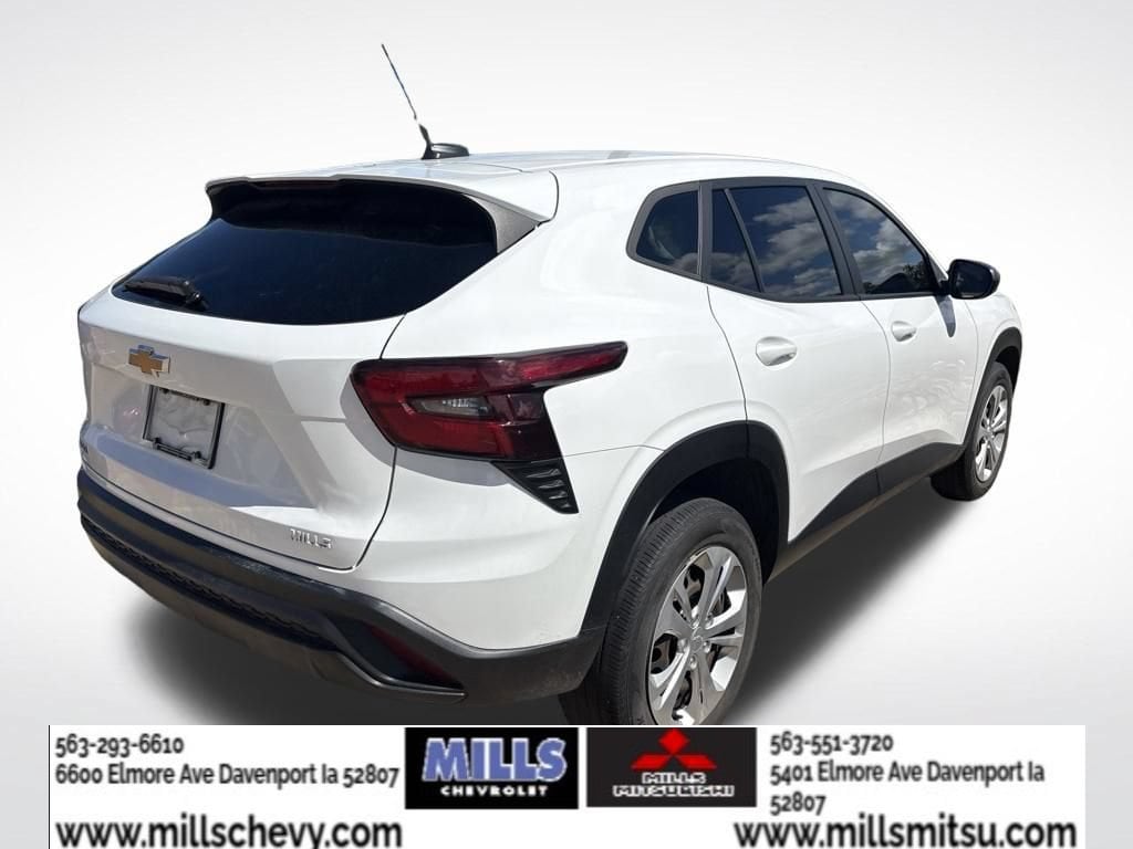 Used 2024 Chevrolet Trax LS SUV