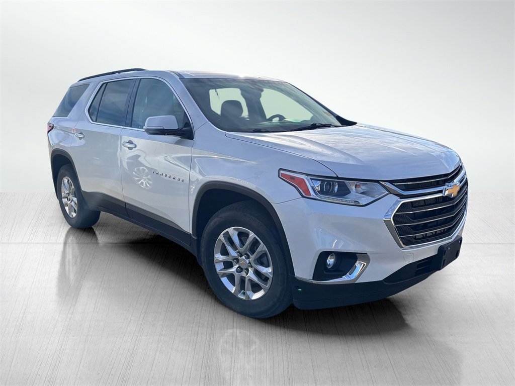 2020 Chevrolet Traverse Cloth 1LT photo 2